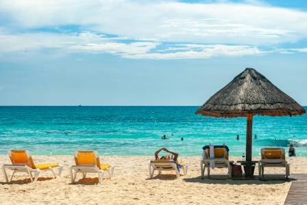 Planning the Perfect Seaside Vacation: A Comprehensive Guide