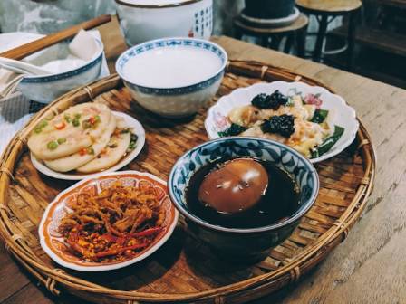 A Delicious Dive into the Morning Traditions of China