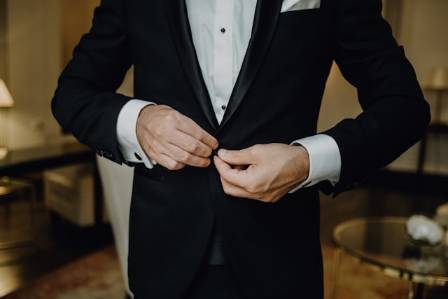 9 Essential Styles of Suits for Men