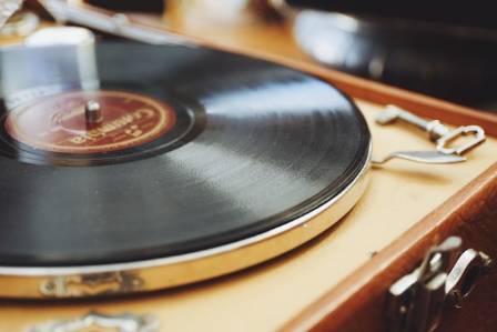 Top 10 best looking vintage record players