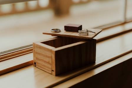 How to design your wooden ring box of walnut wood