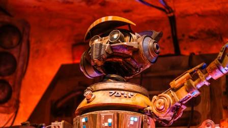 Vintage Robots: Revisiting the Early Robots