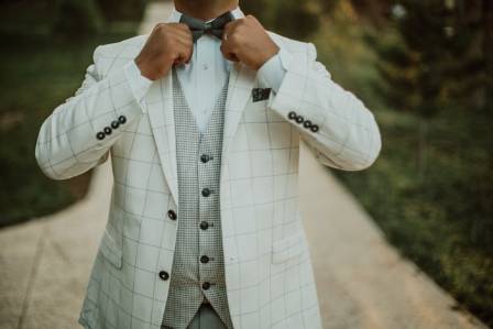 The Essential Guide to Suit Selection: 7 Key Elements of Style