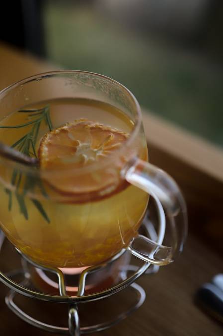 A Comprehensive Manual for Fruit-Infused Teas: Sourcing and Preparation